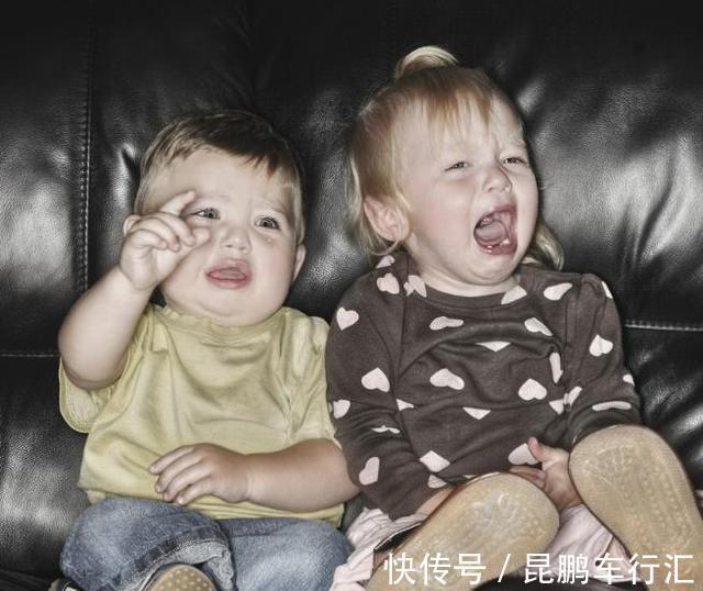 话术|当孩子用哭闹要挟你时,请使用这套“话术公式”,效果非常好!