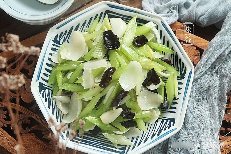蚝油|夏至后,此6道素菜要多吃,清淡爽口,低脂又解腻,没肉也下饭