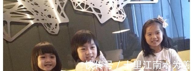 康康在《爸爸去哪兒》一出場(chǎng)就是“霸總”,其實(shí)他兒時(shí)也很可愛(ài)