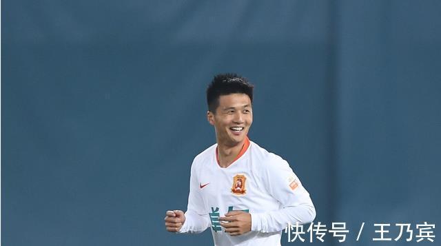 转会市场|他原本是鲁能边路补强热门,却去了中超保级队,如今成当红国脚