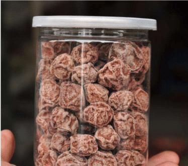 零食|女生出门容易晕车,包里适合放着慢慢吃的零食,话梅上榜,很实用