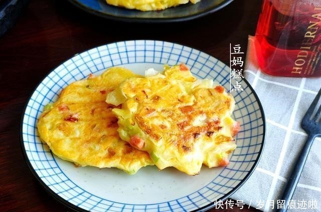 早餐饼|绿豆泡一夜，教你10分钟做成早餐饼，又香又有营养