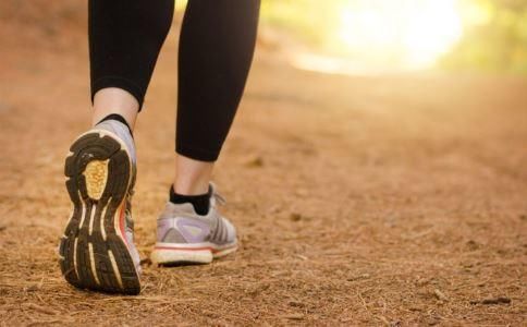 血糖|医生提醒：降血糖不仅只有多走路，做好这3件事，效果或比走路好