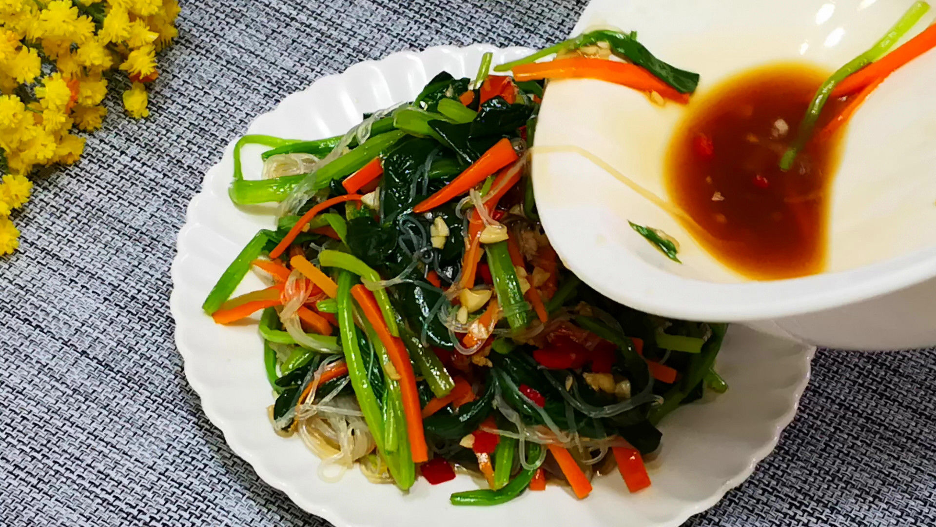 秋分前后,大鱼大肉靠边站,多吃此菜,营养很高,拌一拌就特香