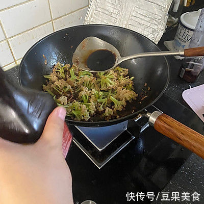 菜花炒肉沫这么好吃，大饭店的经常这么做，