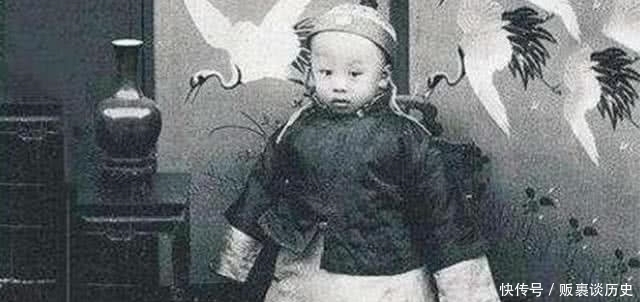 日本|溥仪最男人8天，审判席上飚英语与日本人对骂，网友：坐出龙椅的威严