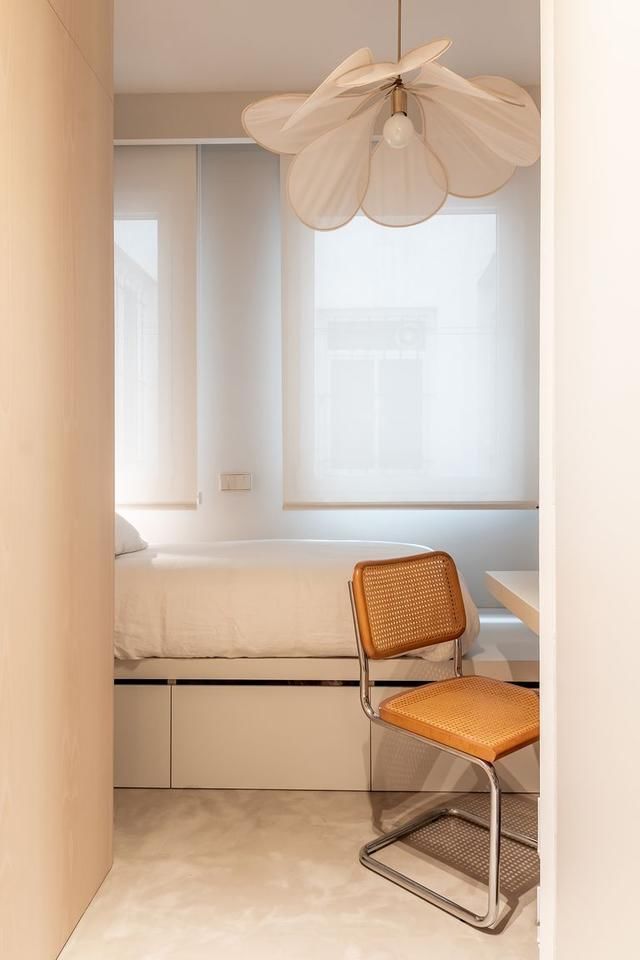 水泥|看了她家40平高级装修,不佩服不行,进来是水泥地,收纳做满屋