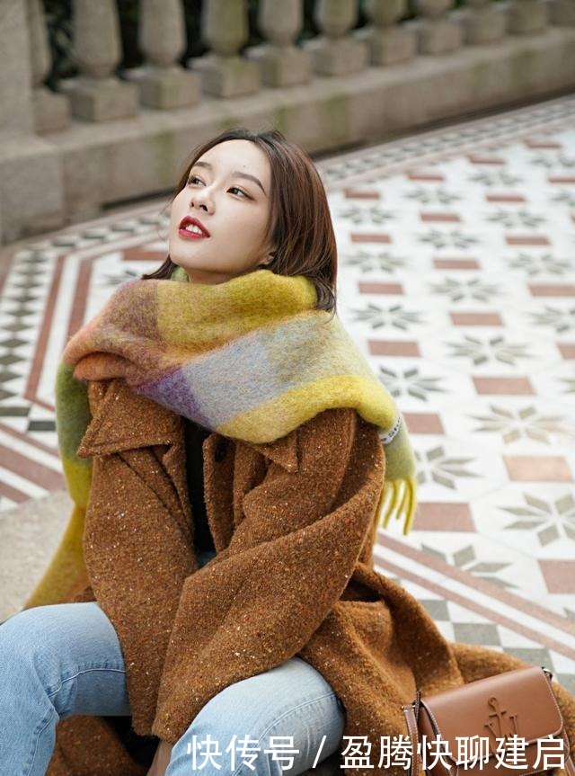 厚毛衣+裙子,毛衣+裤子,冬天就该这么穿,洋气炸了!