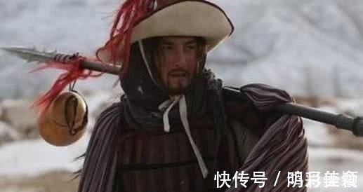 武松$鲁智深上梁山后，见到林冲时礼貌说了1句话，从此2人关系疏远