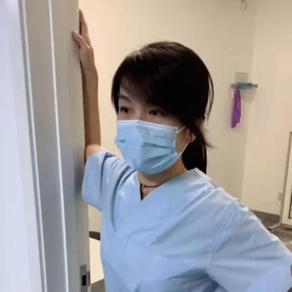 肩部|手把手教你5个动作，告别“办公室综合征”！