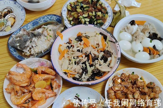 回娘家小住，晒妈妈做的菜，刷爆朋友圈，网友娘家有矿啊