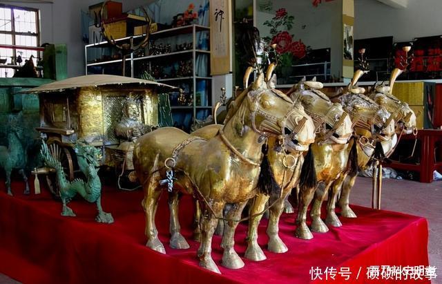 河南老农将“造假”手艺传给全村,800户奔小康,产品远销海外