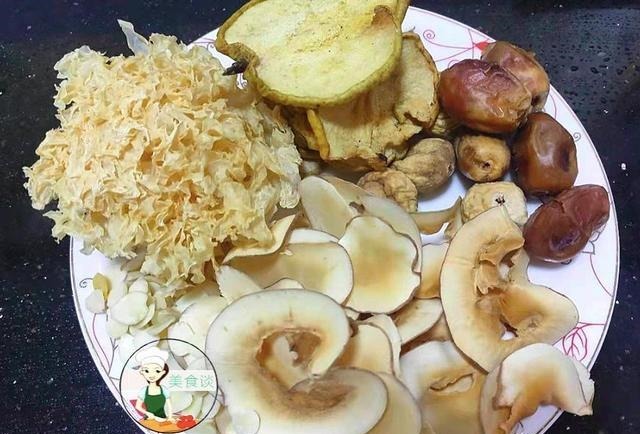 冬天,银耳和它是天生一对,每天一小碗,润肤还美白,美美过冬天