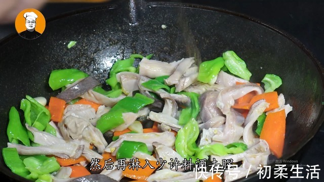加盐|洗猪肚时，加盐和面粉洗就错了，饭店大厨教我一招，干净无异味
