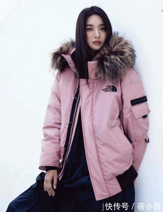 半身裙 为什么日本女生穿“羽绒服”,好像很普通却越看越耐看?来看答案