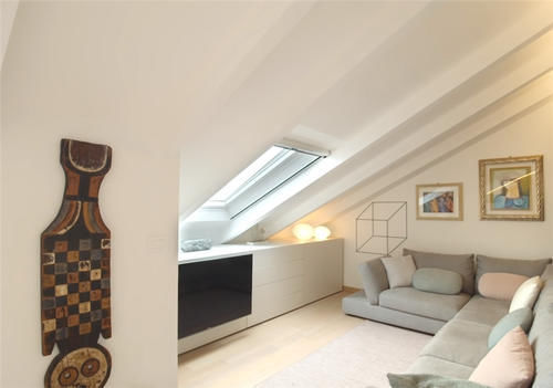 毛巾架|一家四口挤在49㎡小房子里，半平米不敢浪费，电视挂得比沙发低