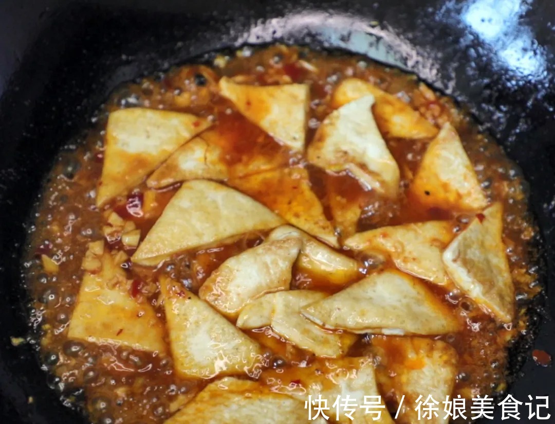 虎皮豆腐最好吃的做法，无需油炸简单易做，鲜香脆嫩，米饭不够吃