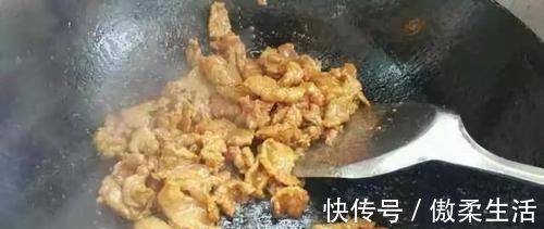 小技巧|掌握这四个小技巧，不管炒什么肉时，都鲜嫩好吃，入味