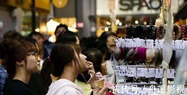 网络|相同的服装，实体店能比电商贵几倍，但你买过就知道“差”在哪了