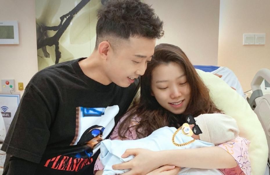 应采儿|《新生日记2》定档!宁桓宇携妻子婚后首秀,应采儿携陈小春回归