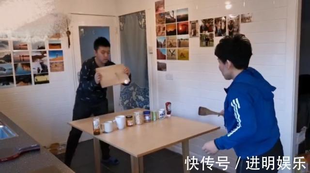 儿子|邓亚萍夫妇陪14岁儿子打乒乓球,两位世界冠军变身''陪练''
