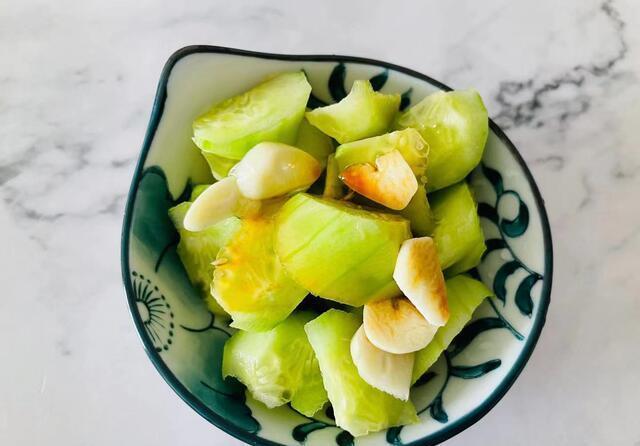 切块儿|天再热也坚持在家做饭，简单4个菜快速上桌，清爽下饭不油腻