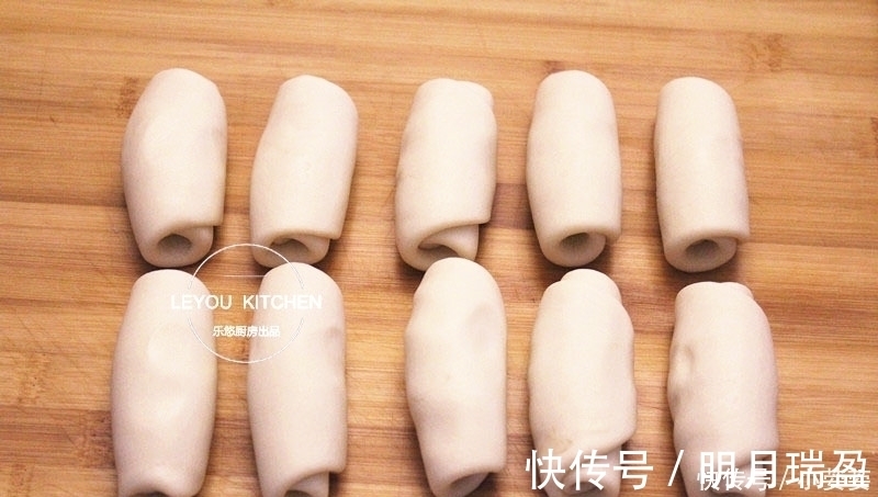 不用发面,在家做出层次分明、酥到掉渣的烧饼,学会可以开店