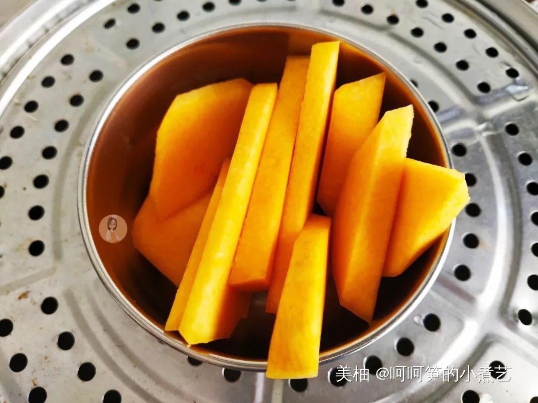 健康|宝宝出牙期烦躁,教你制作营养健康的南瓜磨牙棒,香香甜甜真好吃