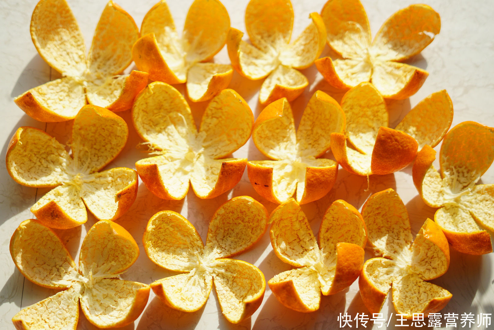  但有|新鲜橘皮泡水能治病？老实说，并不会，但有3大功效显而易见