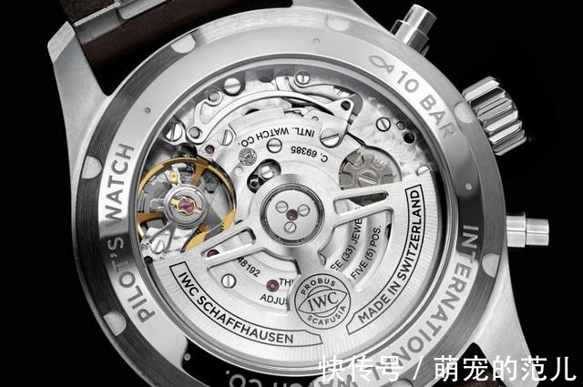 导柱轮 IWC 万国「绿盘」设计正式回归-经典飞行员系列!