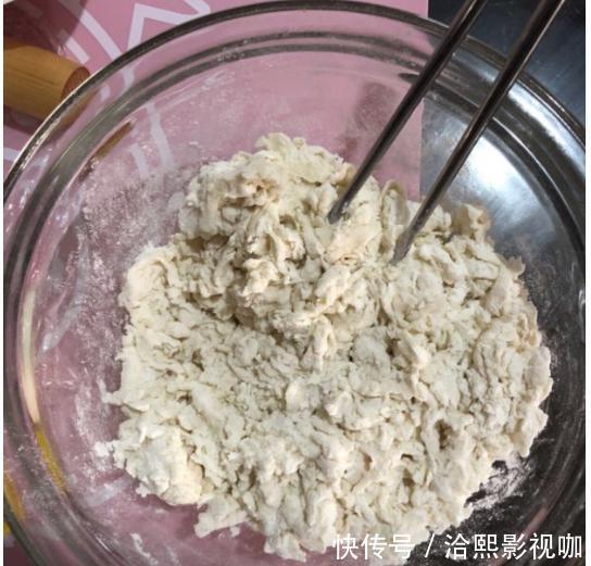  花卷|花卷的另一种做法，造型可爱别致，让宝宝胃口大开的早餐