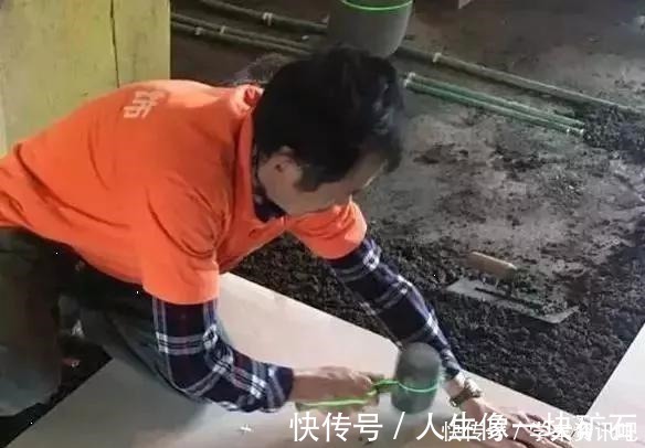 拉槽|卫生间淋浴房不流行贴砖了,学他家做一个拉槽,排水速度快10倍!