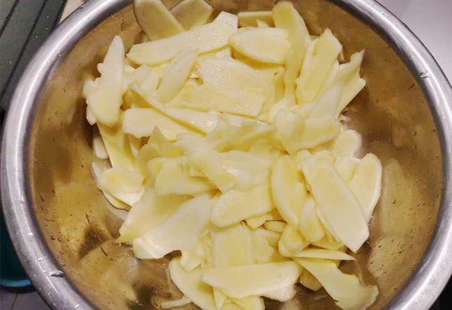 入伏|入伏后，遇到此物我必买5斤，每天早上吃几片，整个夏天都有劲儿