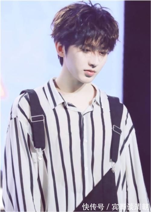 蔡徐坤|艺人综艺新媒体指数：杨颖上榜第三，王一博排名第二，第一实至名归