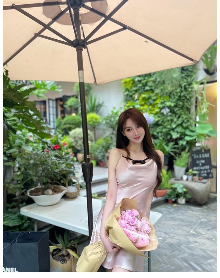 精致|浪漫精致的女孩，轻盈的体态，翩翩律动