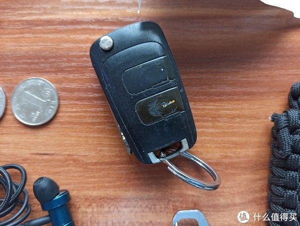 日常用品|日常用品 篇八：日常携带的胸包，翻包展示。