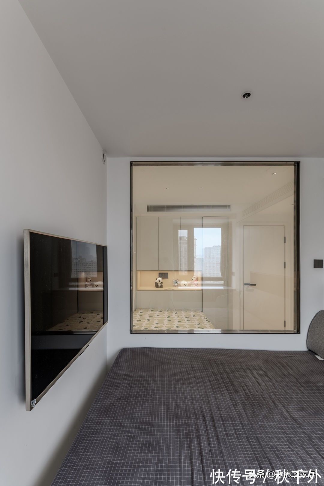 沐宸|越来越多年轻人选择客厅不装电视,还真别说,这样的家出彩又实用