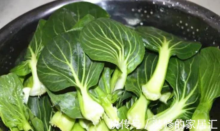 炒青菜也有技巧，掌握好2点，比洗了就炒好吃，口感脆嫩卖相好