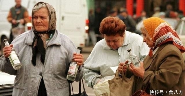  你觉得自己酒量大？去俄罗斯看看，东北人都放下了手上的酒瓶