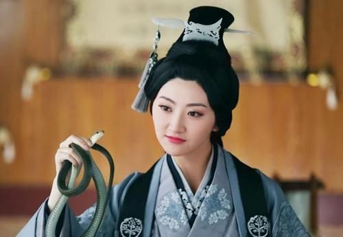 中国|她被誉为古代第一才女,却写了一本烂书,毒害中国女子2000年