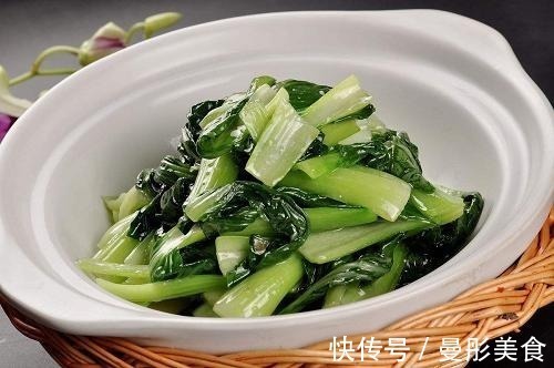 炒青菜,下锅前必须多加这1步,青菜不变黄,跟饭店一样的味道