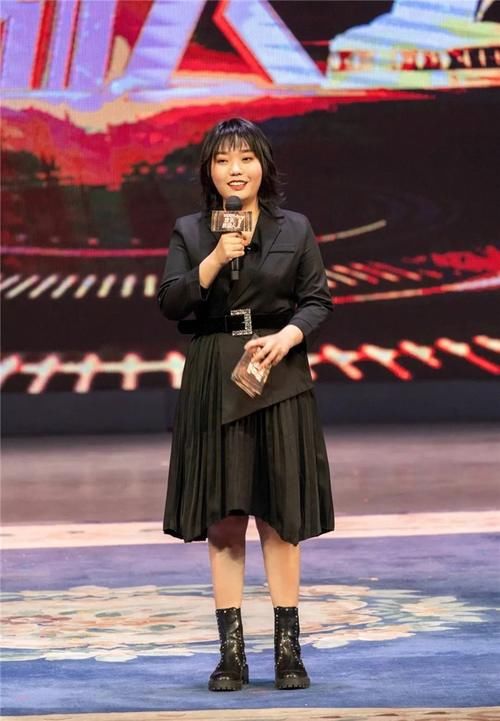 适合微胖女生的早春穿搭，学到就是赚到，建议收藏