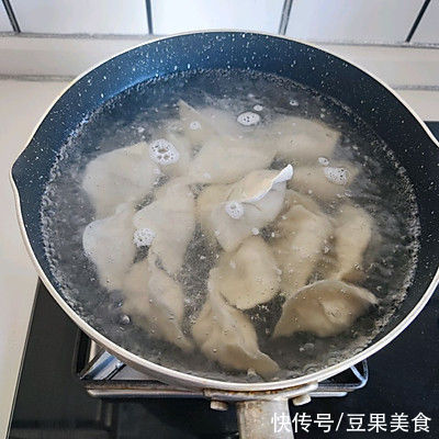 简单省事懒人菜香菇猪肉水饺,一次就上瘾
