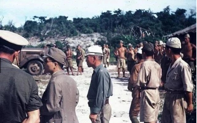 纪念馆|至今不原谅日本的国家?进纪念馆先踩日本国旗,日本抗议无用