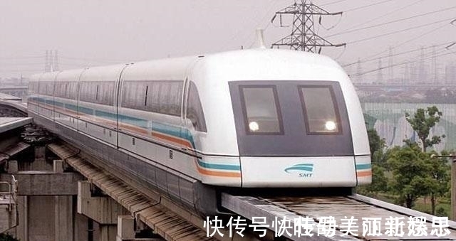 目光&西方人疑惑:给西部修铁路又不赚钱为何还不停的修?看国家的考量