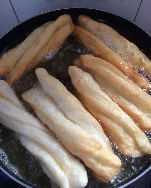 甜食|40岁女教师查出糖尿病,平时不吃甜食,医生:或与常吃这3物有关