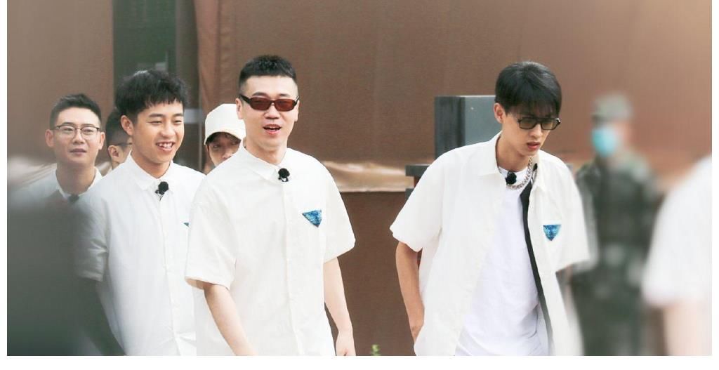 德云斗笑社2正式营业,6位老成员现场放狠话,句句有排面