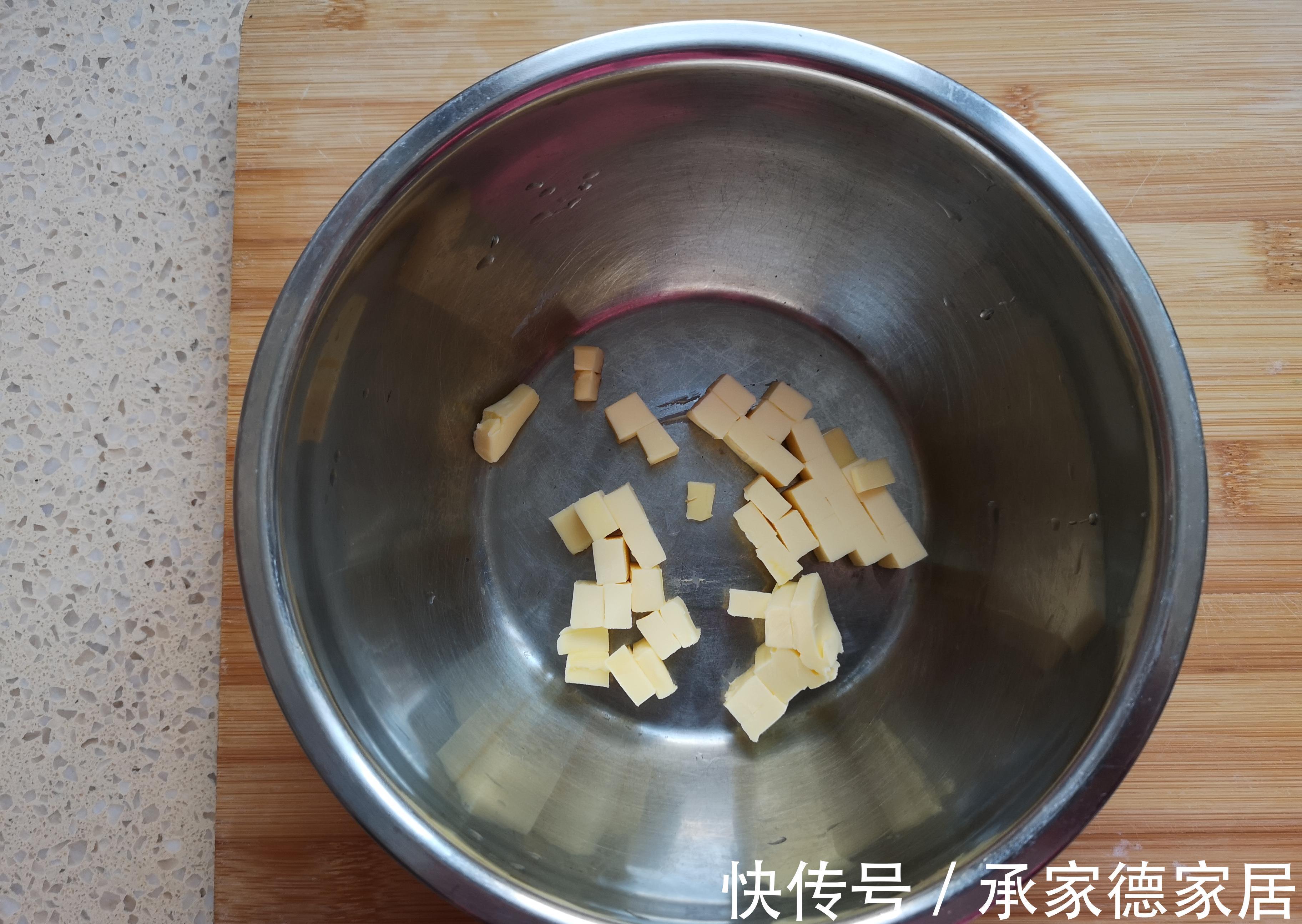 派模|每一次做都不够吃的南瓜派,奶香浓郁,比蛋挞还好吃