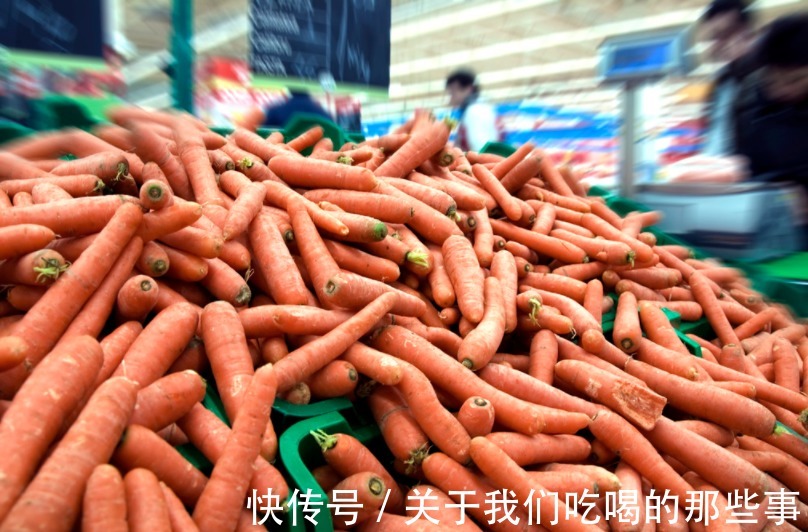 胡萝卜|买胡萝卜,带泥和不带泥哪种好?菜农从不吃这种,很多人却喜欢买
