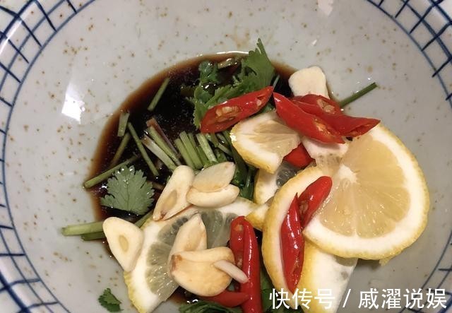 鸡胸|用鸡胸来做道美食,酸辣美味,肉质软嫩,是道不错的下饭菜